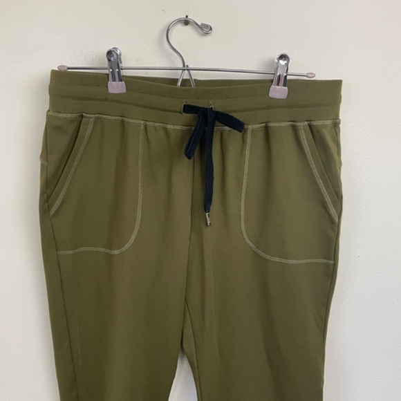 Zyia Active Olive Green Unwind Joggers - Picture 4 of 8